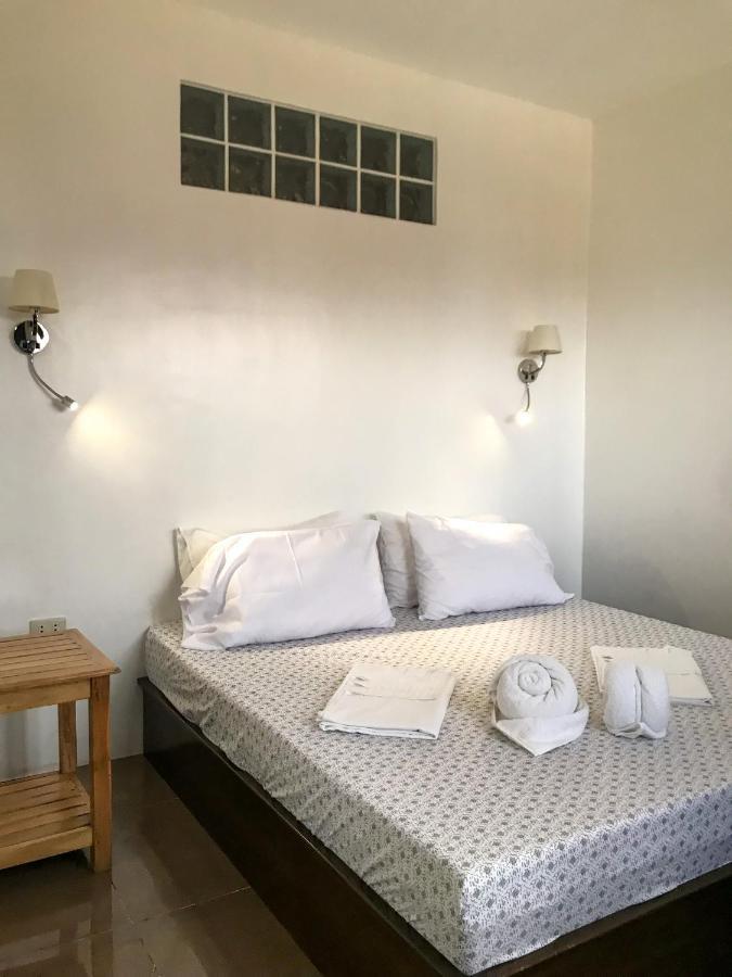 E.I. Suites Siquijor Exteriör bild