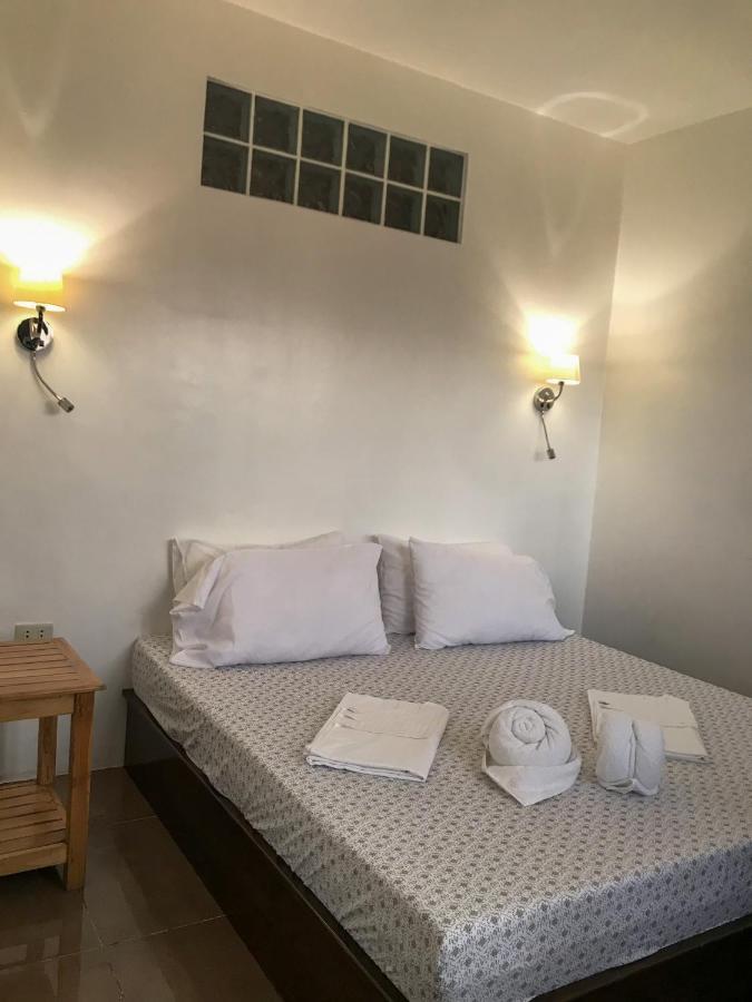 E.I. Suites Siquijor Exteriör bild