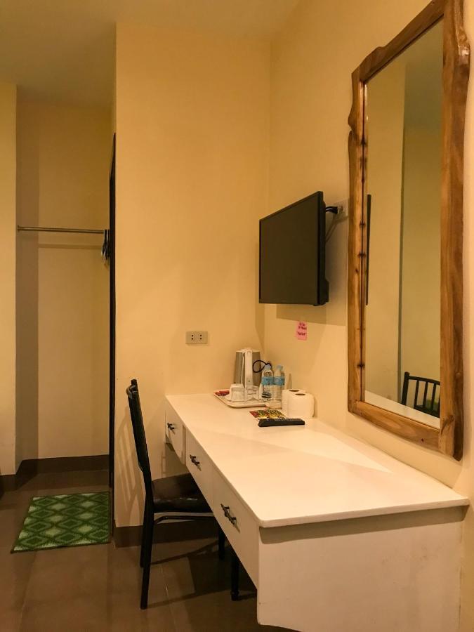 E.I. Suites Siquijor Exteriör bild